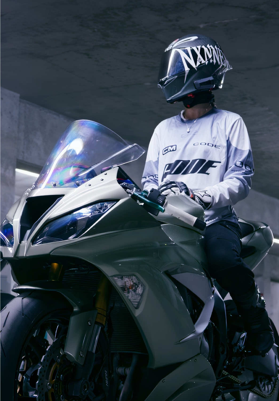 Every risk carries a lesson ♱ 🖤 • • 📸 @Jason @JaseGarage  • • #bikergirl #moto #bikersoftiktok #2wheels #mustwatch 