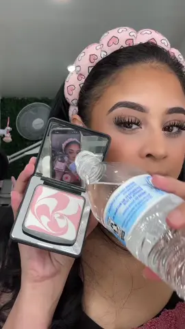 The tea is here ‼️🤏🏼 @carslan_us  ##waterproof #waterproofmakeup ##carslanpowder #makeuptok #tiktokshopblackfriday  