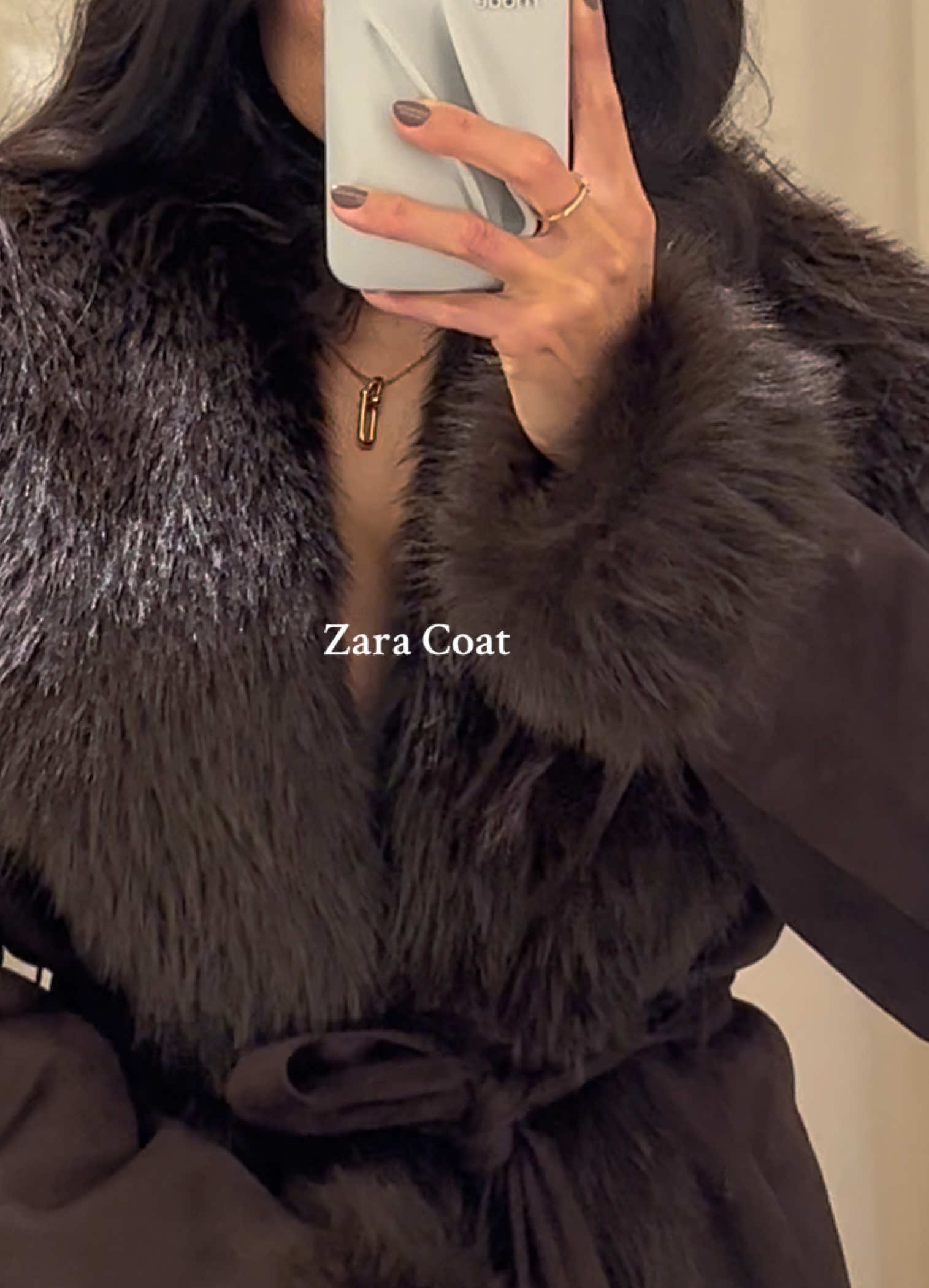 I’m in love with this colour 😍🤎 @ZARA #zaranewin #zaracollection #zara #coat #furcoat 