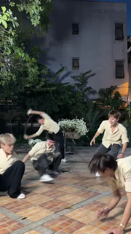 Nhâm xin chào 😍#xuhuong #nhamcafe #viral #coffee #vemientay 