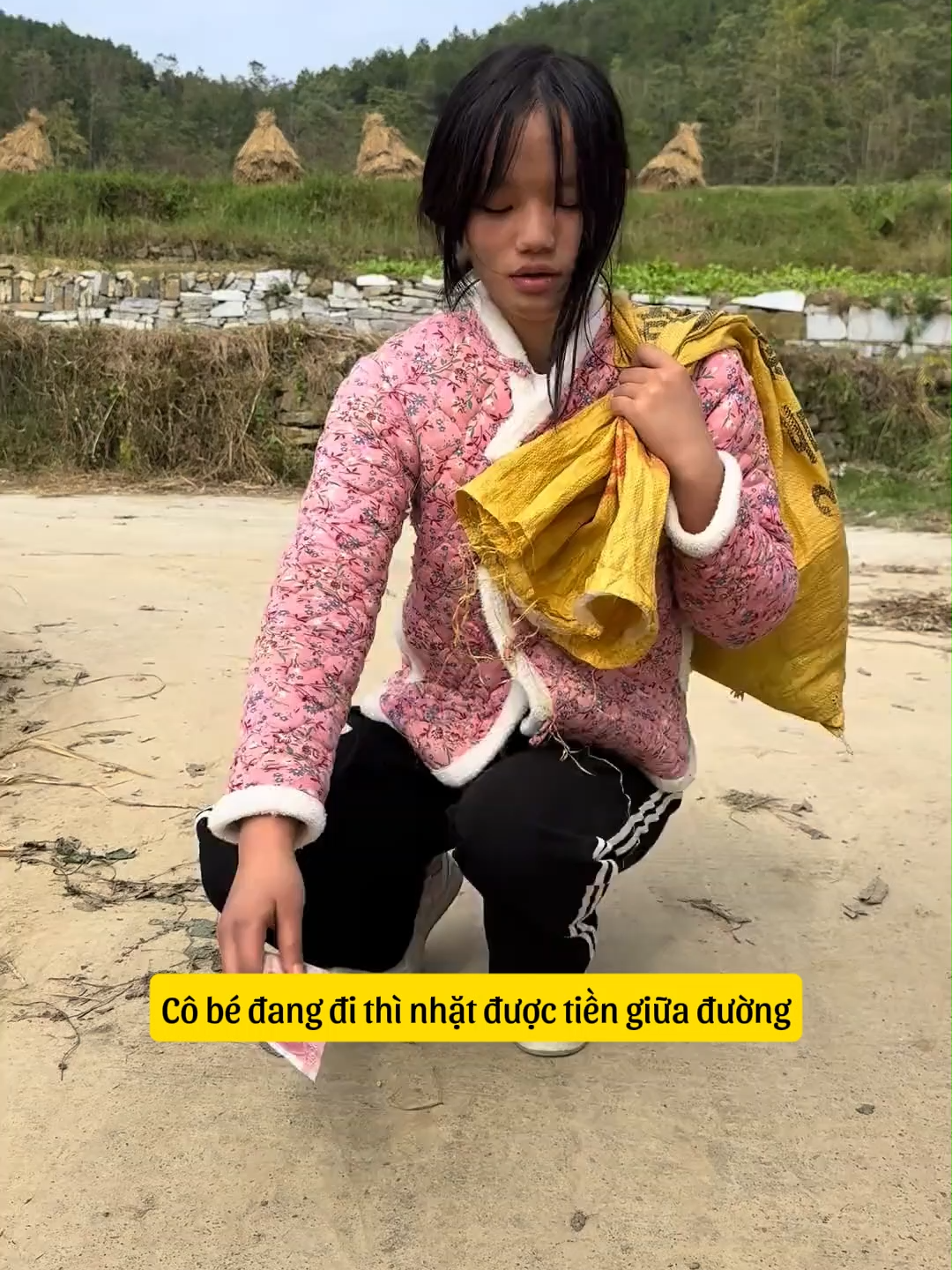 Sự tốt bụng của 2 cô gái! #phimngan #tinhcam #xuhuong #trending #viralvideo