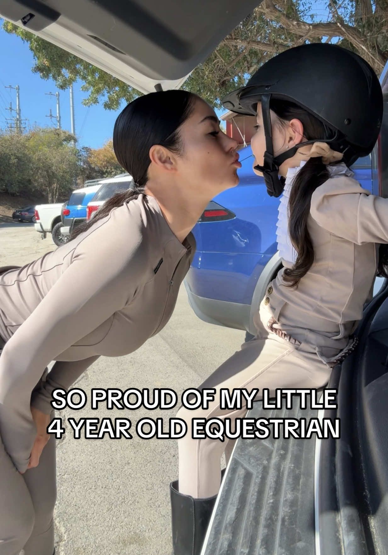 Now that Reign is four she’s really starting to take in more during her lessons and it’s the sweetest thing to watch. She took a few week break from riding while she was busy with her dance team but the moment she got back on she picked it up like she never stopped. She’s posting again, knows how to stop him and is still working on her steering. The way she looks at her unicorn Remington says it all. Their love is pure magic and I couldn’t be prouder of her.✨🦄 #equestrian #horse #pony #dreampony #unicorn 