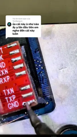 Trả lời @TonBangvn tại sao mở khoá google lại phải câu dây lên cpu và đây là câu trả lời #thuythuongmobile #suachuadienthoai #daynghesuachuadienthoai #mobilerepair #suachuadienthoaisocson 