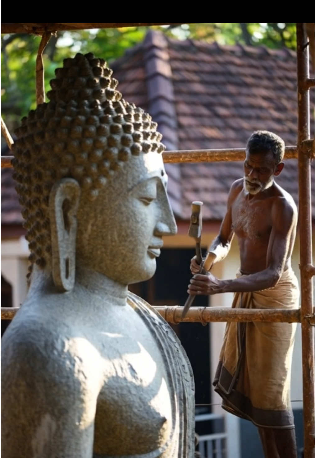 කලු ගලෙන් බුදු පිළිමේ නිර්මාණය කරන කොට 🙏🙏🙏🙏🪷🪷🪷#බණ#ධර්මදානයක්_වේවා #බුදුසරණයි_හැමෝටම☸️♥️🙏   #creatorsearchinsights #fyp: