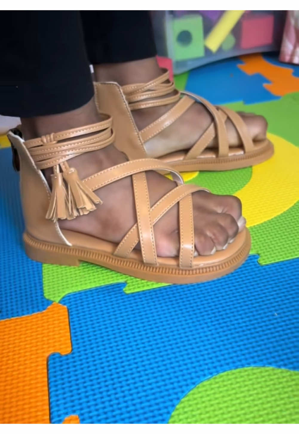 THE TOE SCRUNCH🤣🤣 #fyppppppppppppppppppppppp 