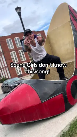 Put ya Booty in the Air & shake ya 🍑  #myspace #scenecore #brokencyde #fyp #scenegirls 