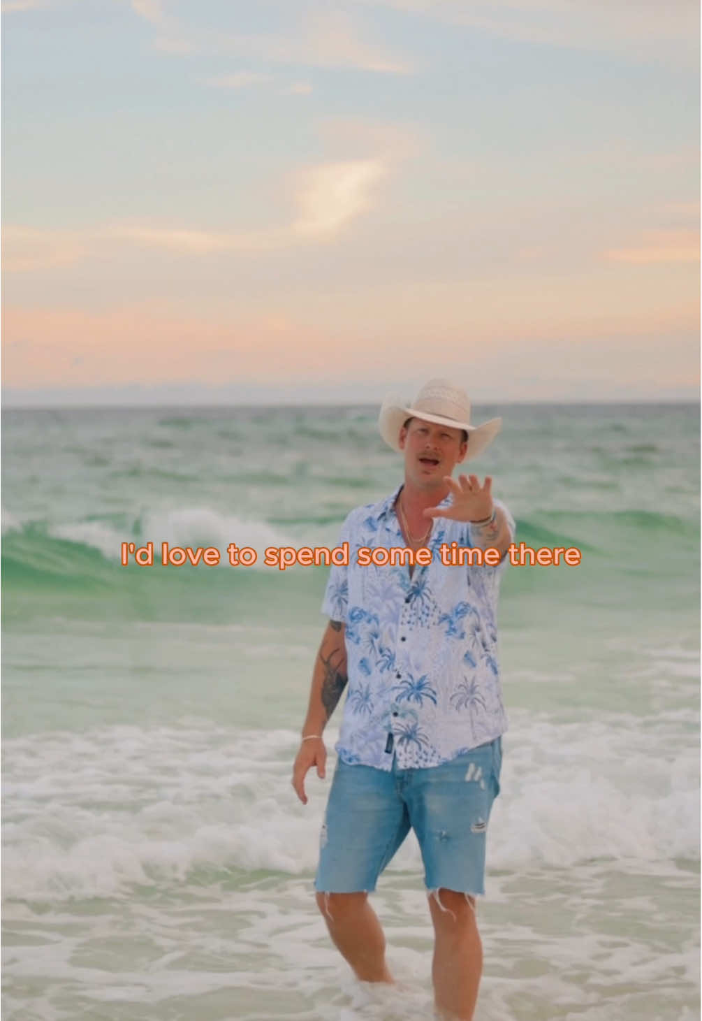 Spending some time right where I want to be, the beach🏝️🐠