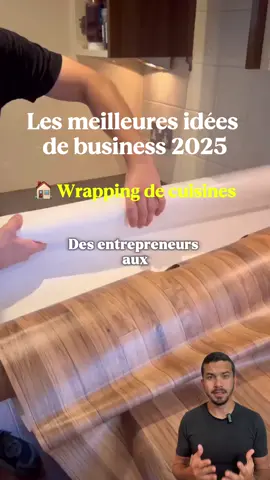 Vous en pensez quoi ? Flowrap recouvre des cuisines entières au vinyle. Pas de menuisier. Pas de démontage. 2 jours de travail. Une réno classique : 1 mois + 10k€ Lui : 48h + 1k€ Un business accessible que tout le monde peut lancer. Abonne-toi, je partage ce genre d'opportunités tous les jours. Crédit : @flowrap.uk