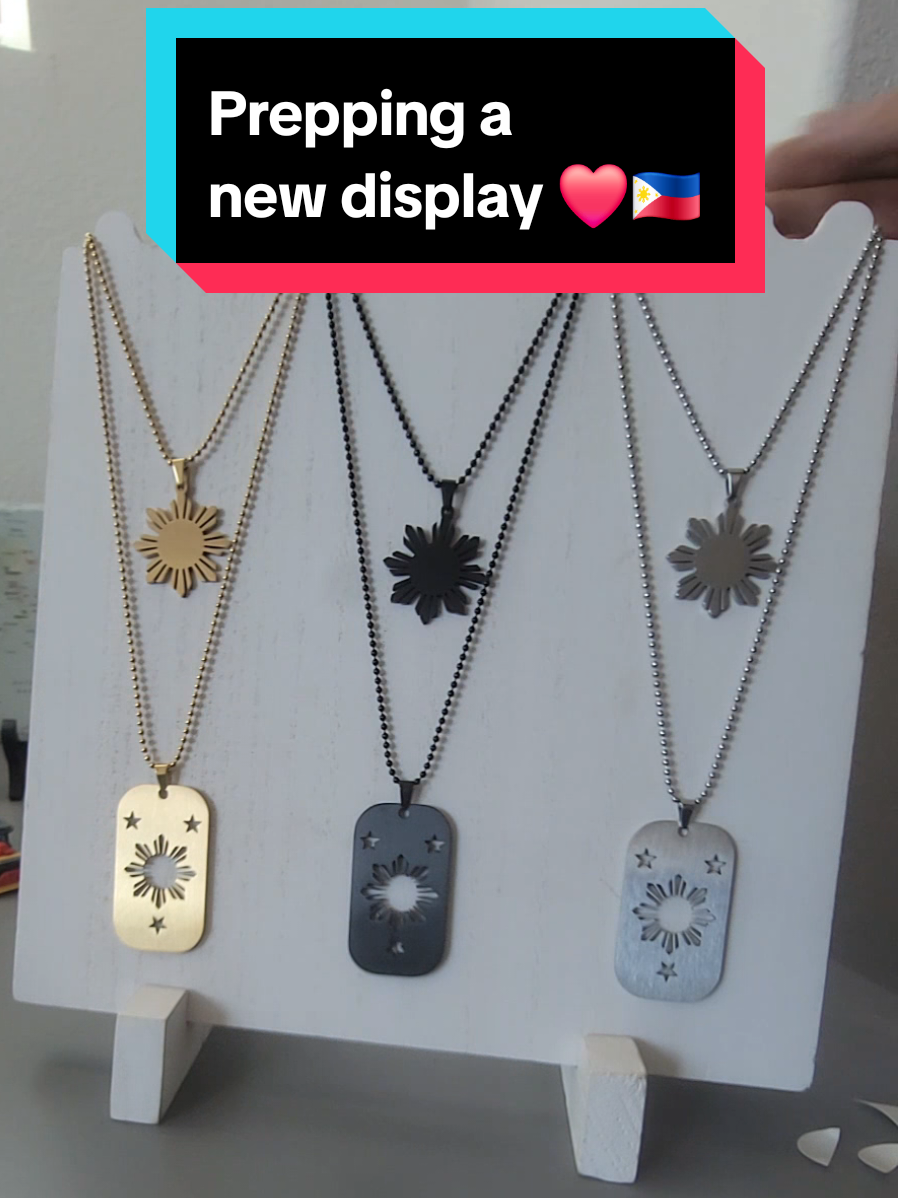 October kept us BUSY in the best way 🫶✨ Filipino American History Month had us setting up extra displays, packing orders, and showing up at so many events. So grateful for every person who supported our Filipino jewelry this month. #pinay #fahm2025 #filam #Filipino 