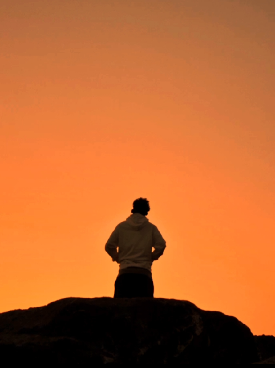 ආස කරන සියල්ලම වේදනාවෙන් අවසන් වේ...💌 #alone #neth #insightcreatorsearch #foryou #eveningvibes🌅 