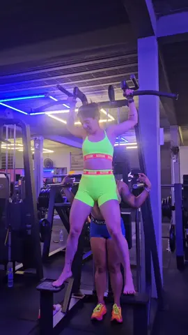 Pq vocês demoram tanto na academia? A gente tá vivendo um relacionamento sério com os aparelhos 😌#LIVEIncentiveProgram #LIVEFEST2025 #MakeLIVECount #PaidPartnership 