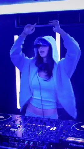 #housedj #femaledj #djset #housemusic 