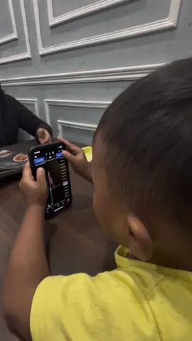 Anak sekecil ini bermain #forex #cyrpto #fyp 