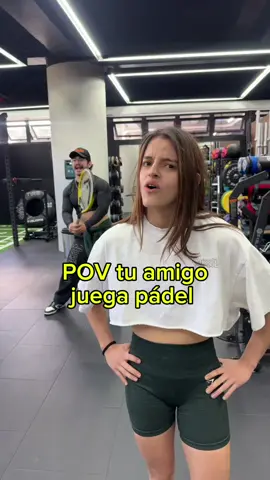Etiqueta a tu amigo que juega pádel 😂 ES HUMOR  #padel #tennis #humor #gym 
