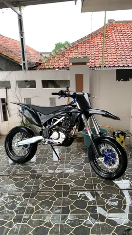 #supermotoindonesia  #supermotoganteng  #klxsupermoto  #xbyzca  #4u 