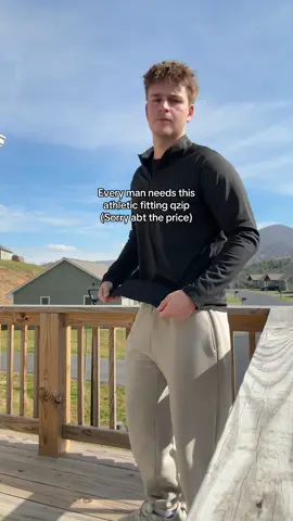 This qzip looks so good #quarterzip #athleticclothes #physique #Gym #tiktokshopblackfriday 