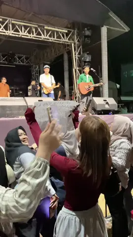 Hahahah😭 #guyonwaton #kroyacilacap #kroyafest2025 @GUYONWATONOFFICIAL 