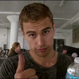 theo james! || ib:@juliaa ||#theojames #fourdivergent #tobiaseaton #actor #facecard #edit #viral #fyp 