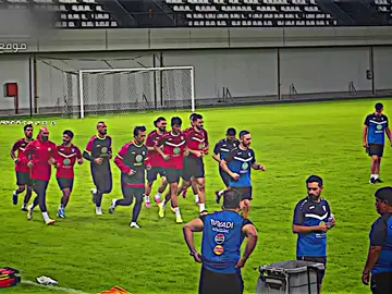 تدريبات منتخبنا الوطني لمواجهه الامارات 🤛🏻🔥🇮🇶#المنتخب_العراقي #غرهام_ارنولد_مدرب_المنتخب_العراقي #اسود_الرافدين_فخرنا🇮🇶 #