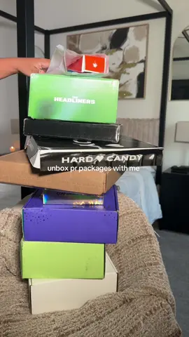 Love a good Pr Unboxing 🥰 #prunboxinghaul #prhaul #microinfluencers  🤍 Thank you @Vacation Inc. @Youth To The People @loréal paris usa @Hard Candy @touchland @IT Cosmetics @dermalogica @GarnierUSA  @COSRX Official 