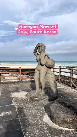 Today we headed to Jeju Island expecting to watch the legendary Haenyeo — the fearless women divers whose legacy is captured in the documentary The Last of the Sea Women.   But the show got cancelled. While we didn’t get to witness the dive live, knowing their story — how these women free-dive in icy waters, hold their breath for minutes, and support a matriarchal tradition in Jeju — made the moment meaningful anyway.   What’s interesting: many people around the world are discovering their history through streaming (and if you haven’t seen it yet, the documentary is worth it!). So here’s our “almost there” clip — sometimes travel surprises us, and that’s part of the story too. #h#haenyeoj#jejuislandw#whenlifegivesyoutangerinest#thelastoftheseawomenk#koreatravel