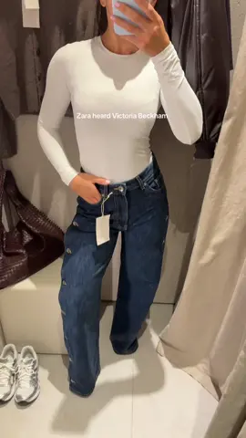 Zara got it right with these 👏🏼 #zara #zarajeans #highwaistedjeans #zaratryon #zaranewin 