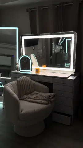#vanitymirror 