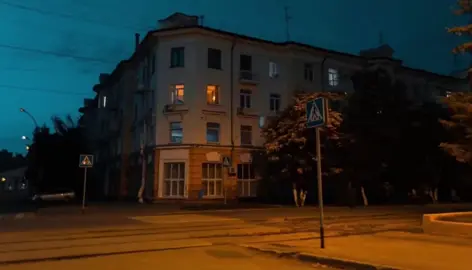 صوت النظرة الاخيرة. #foryou #fypシ゚ #fyppppppppppppppppppppppp #عالم_الفيك #الشعب_الصيني_ماله_حل😂😂 