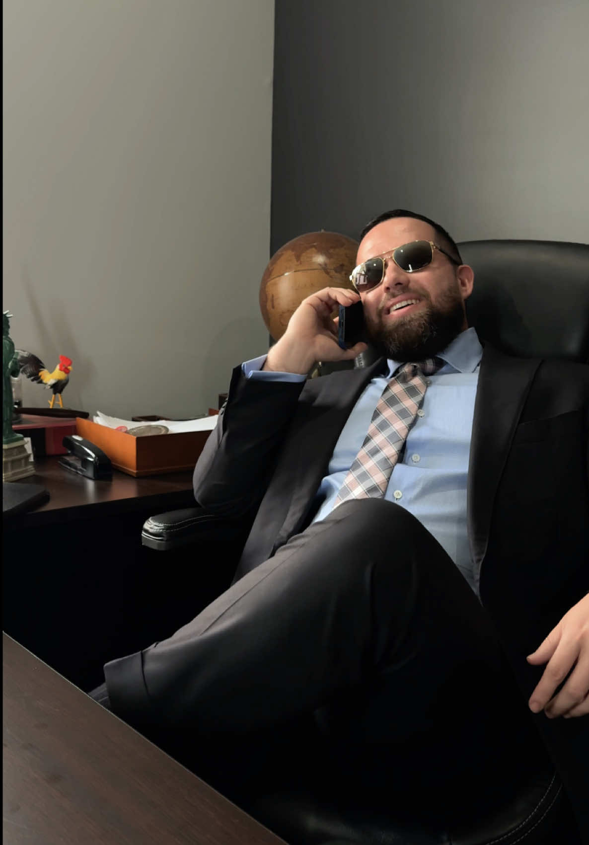 Llamando al mejor abogado que conozco😎⚖️ #abogadodeinmigracion #latinosenusa #pereiralawfirm #atlanta #inmigrantes  