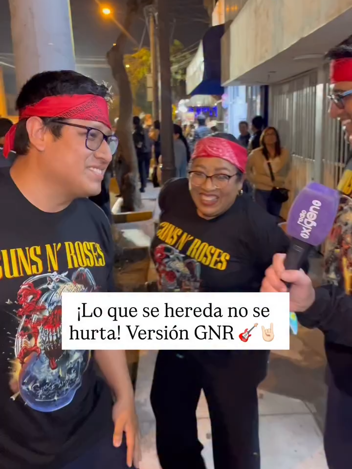 Fuimos al concierto de Guns N’ Roses y encontramos a los padres más rockeros enseñando a sus hijos cómo se vive una noche de leyendas. 🎸🔥 La pregunta es: ¿quién se sabe mejor las letras, los papás o los hijos? 😂 Coméntanos: ¿A qué edad llevaste (o te llevaron) a tu primer gran concierto? 👇 #GunsNRoses #GnR #HerederosDelRock #FamiliaRockera #Concierto #Entrevistas #LoQueSeHeredaNoSeHurta #RockTok #fyp #parati #viral