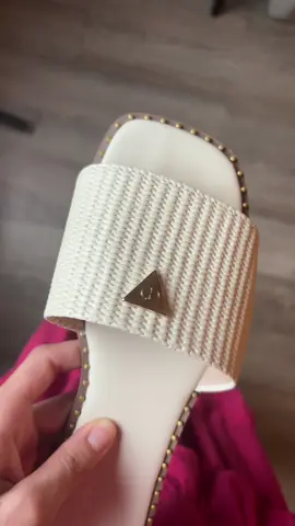 #rasteirinhas #sapatosfemininos #modafeminina #lumis #modafeminina 