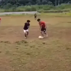 Un mosquito 🗣️🗣️ #humor #football #jajaja #fifa #skills 