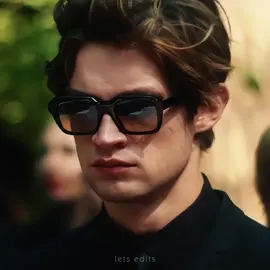 muito se fala do james ter traído a ruby, mas eu to com muita pena do james por esse processo de luto 😭 #maxtonhall #damianhardung #jamesbeaufort #dramaseries #oceaneyes 