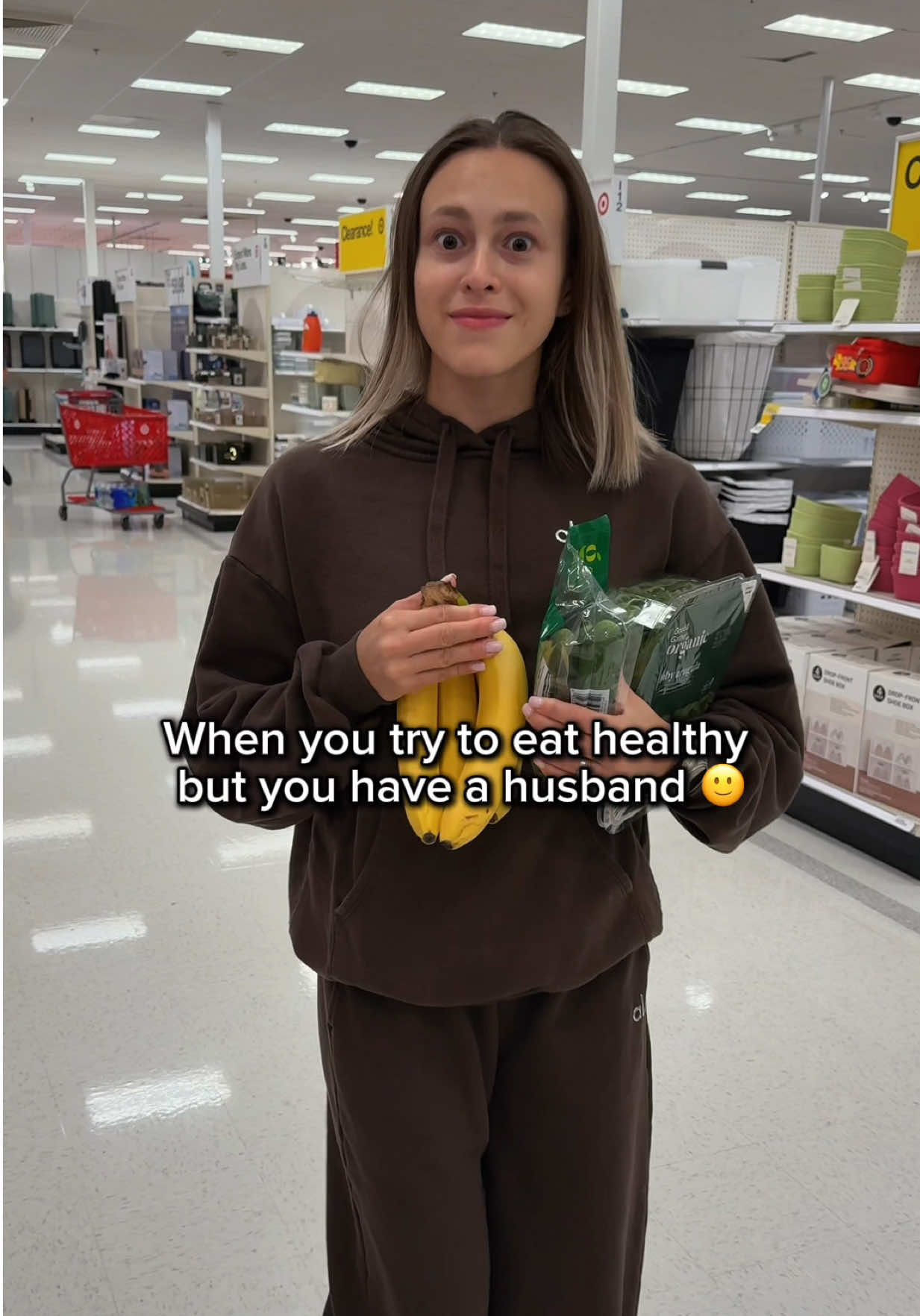 Tell me I’m not the only one 🤣🫶🏼 It’s all about balance, the 80/20 rule 🥗🍫 You don’t have to restrict yourself or give up everything you love to see results. When you know your body, understand what you’re eating, and make smart swaps, you can fit any type of food into your daily intake. It’s totally okay if your partner or friends have different goals. When you have that inner goal and mindset, nothing can stop you 💪🏼✨ If you want to train smarter, not harder, I’ve got you!  3-month personalized program 💬 DM me or fill out the Google Form in my bio to start! Follow me for more fitness tips, realistic balance, and check out my “Program” highlight for all the details 💕 #fitnesscoach #healthylifestyle #balanceoverrestriction #fitmindset #nutritiontips