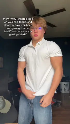 Idk mum #gym #GymTok #2010 #biceps 