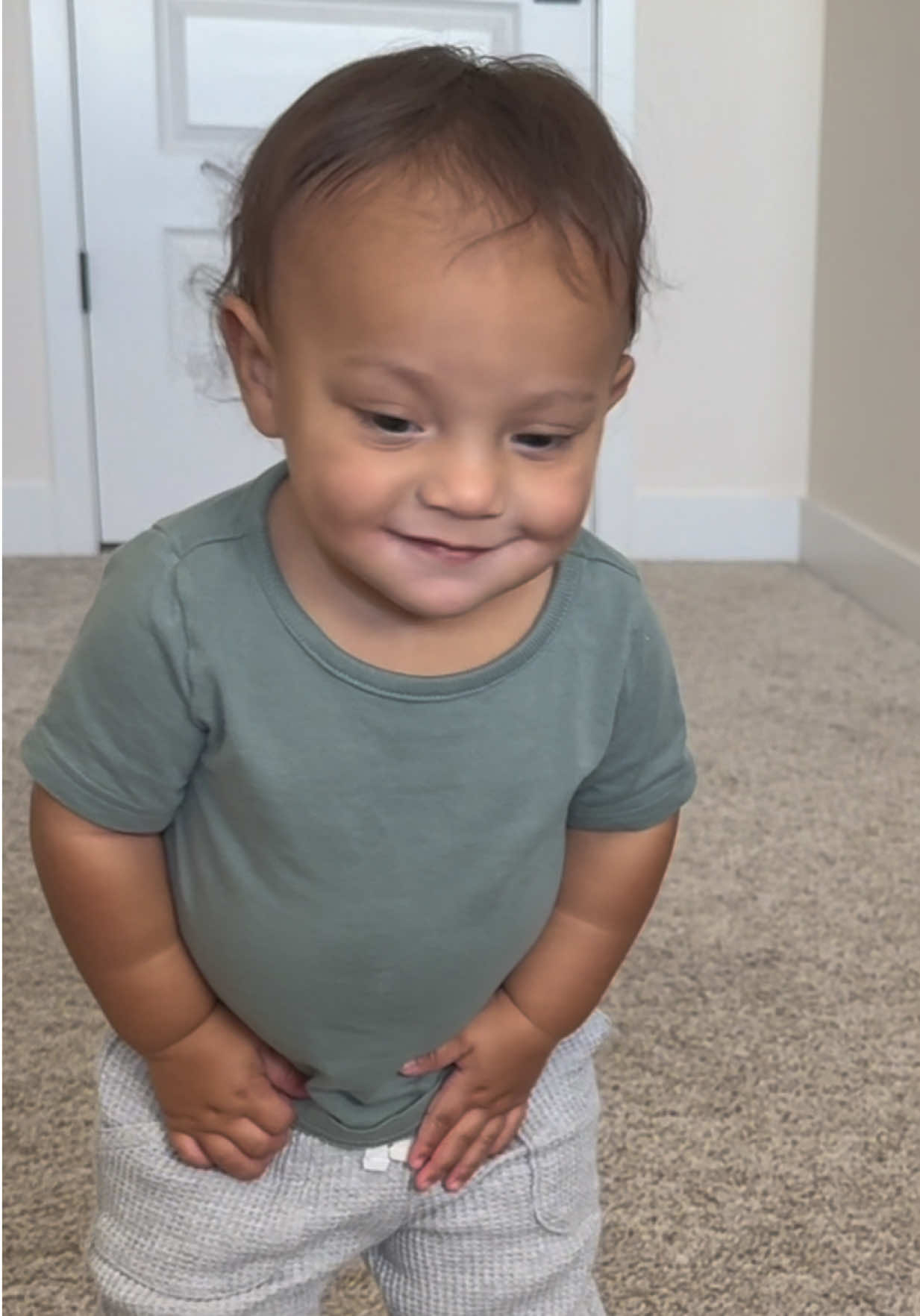 He got it at the end 👏🏽😂 @Zaza #zaza #babies #larobenz #funny 