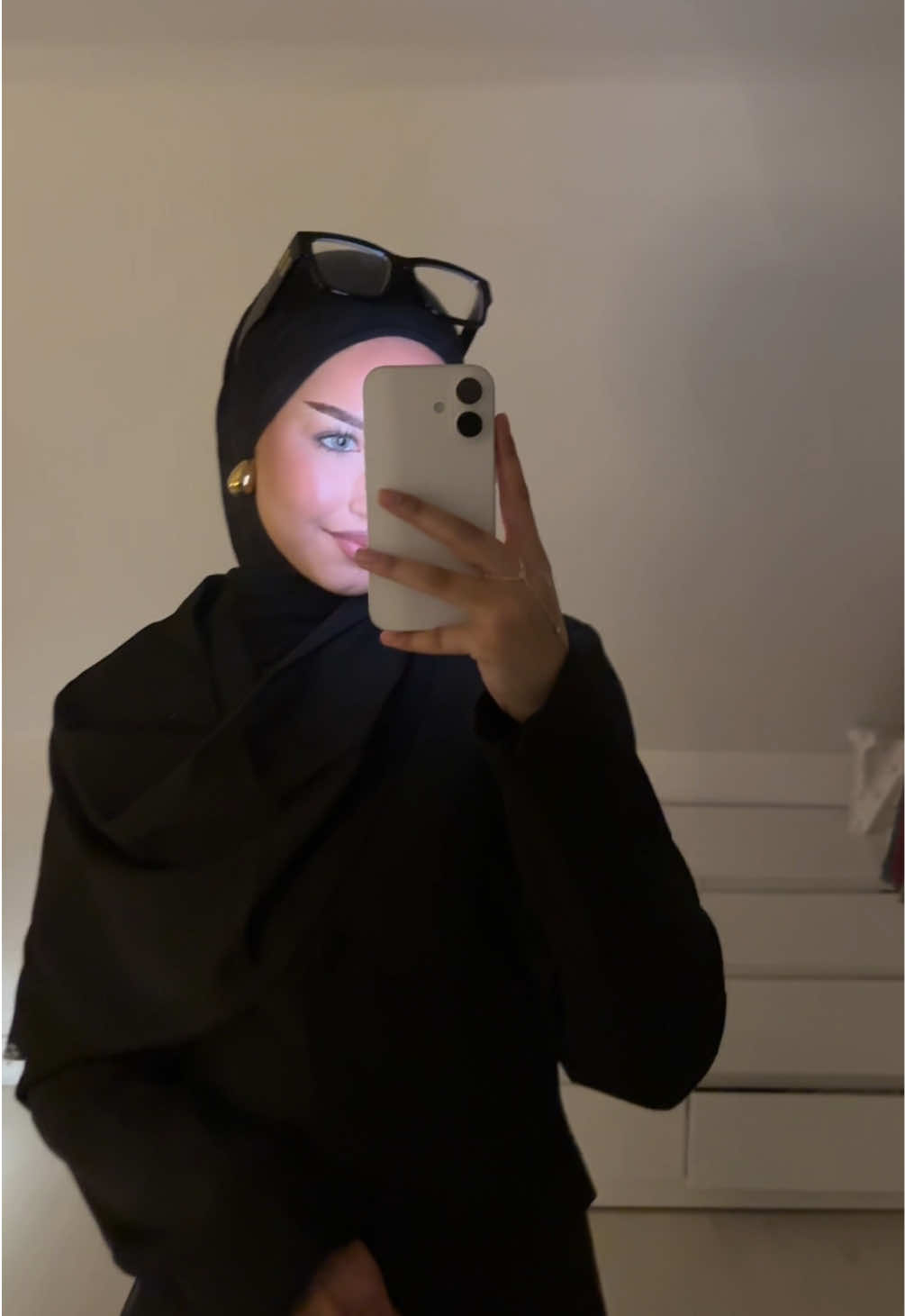 all black is the way to go🖤 #fyp #foryou #pourtoii #ootdhijab #afghan 