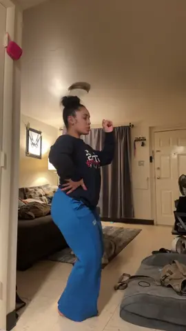 This is the right song like what In the heck. #fypシ゚viral #dancemorelivemore #lovepeace #RockFam 