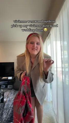 time to see my final vivienne westwood wedding dress so had to wear a vivienne westwood outfit fashionistas 🤭🤭🤭🤭 #viviennewestwood #OOTD #midsizefashion #personalstyle #maximaliststyle 