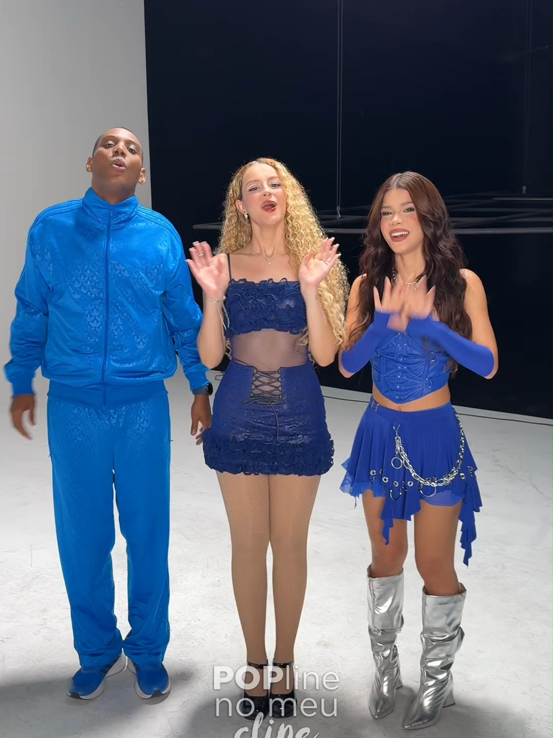 BELLI segue com tudo no pop-funk e acaba de lançar a poderosa “SEM PAUSA”, parceria com Tília e MC GW! A faixa mistura batida envolvente e muita atitude, prometendo não deixar ninguém parado. O clipe já está no ar e traduz toda essa energia dançante. E o melhor: o POPline tem imagens exclusivas dos bastidores!