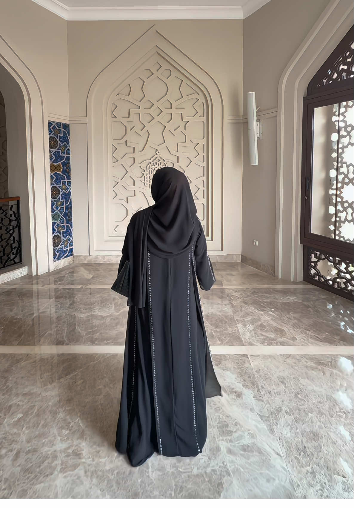 Pecinta abaya harus punya abaya set hijab ini🖤✨🫶🏻 #abaya #abayasethijab #abayapremium #fyp #fyppppppppppppppppppppppp 