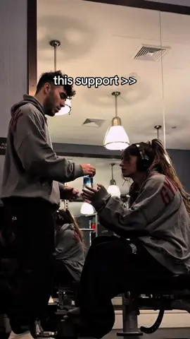 take care of eachother 🥰 @slicey #gym #gymmotivation #gymrat #GymLife #gymgirl #gymgirls #girlswholift #girlsthatlift #workout #workouts #couplegoals #gymgoals #gymaesthetics #bodybuilding #powerlifting #Fitness #athlete #mma #boxing #workoutsforwomen #gymshark #youngliving #youngla #darcsport #gymoutfit #gymfit #gymfits #GymTok #gymhighlights