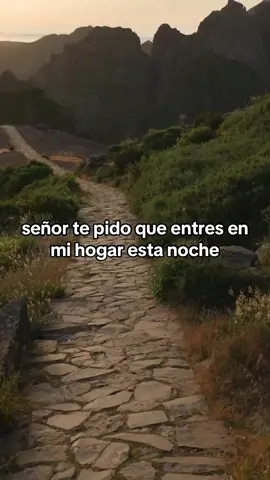 Señor te pido que entres en mi hogar esta noche #oracion #sanidad #buenasnoches #paratiiii