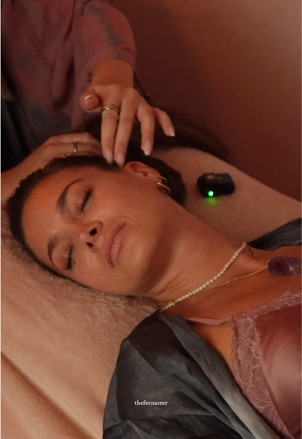 soft face touching 😴 #asmrwhispered #asmrmassage #softtouch #asmrsoft #asmrtracing 