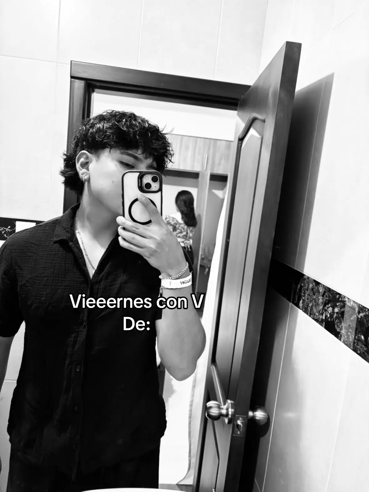 Regresa Valeriaaa #Viernes #maestroshifu #shifu  #kick 