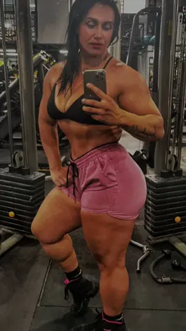 Treinanda  🍑🍑💪🥰🤜🤛