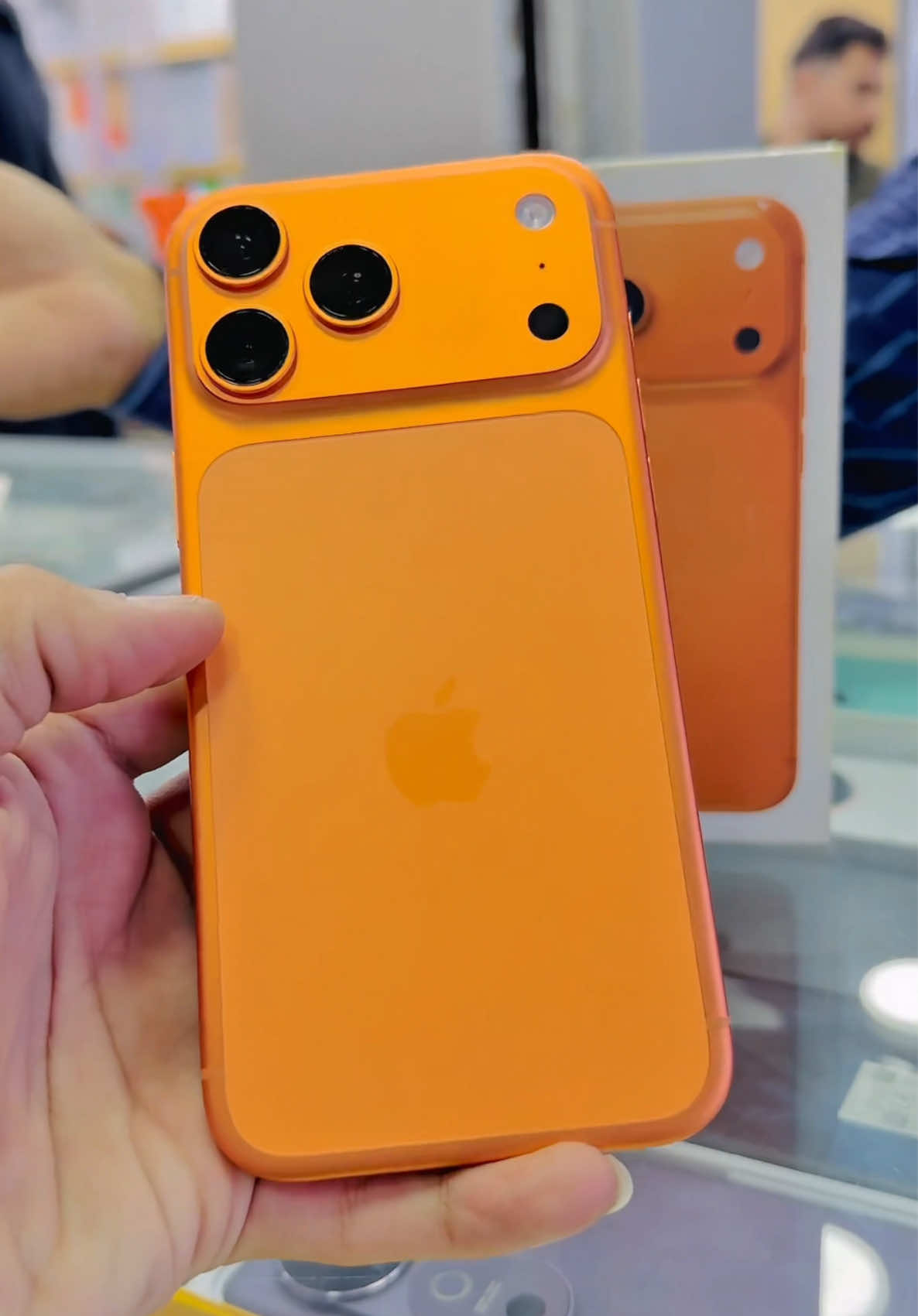 IPHONE 17 PRO MAX COSMIC ORANGE⚠️🧡(256GB)❤️‍🔥#iphone #iphone17promax #ip17promax #iphone17promaxcosmicorange #younuscommunication 