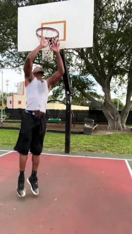 I really be hooping‼️ 🏀 🧐#alexbernadotte 