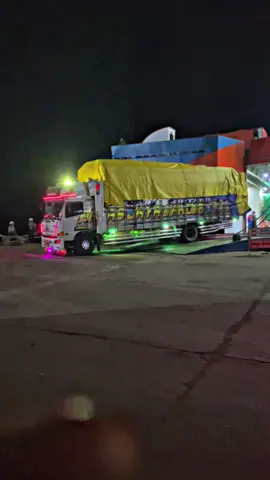 #semayangbalikpapan🙏😇 #hino500truck 