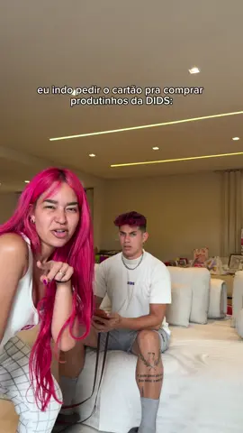 Sente o clima 😂💖 #POV pedindo cartão pra comprar os produtinhos da Dids ✨  @Katlen Martins @void  #katlenof #void 